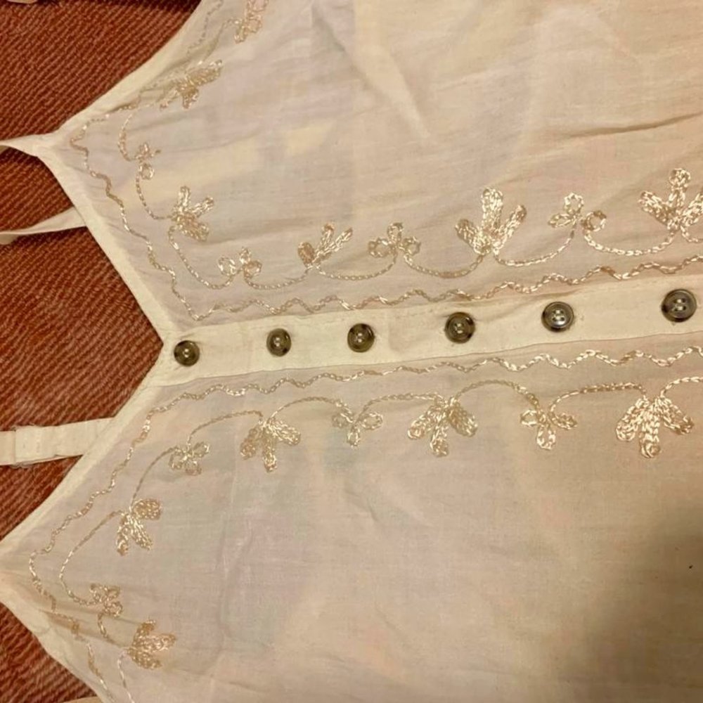 Bohemian Charm: Discover Casual Elegance with Our Cream Jackpot Dress, Like New